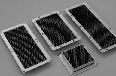 不鏽鋼蜂（fēng）窩式通風板